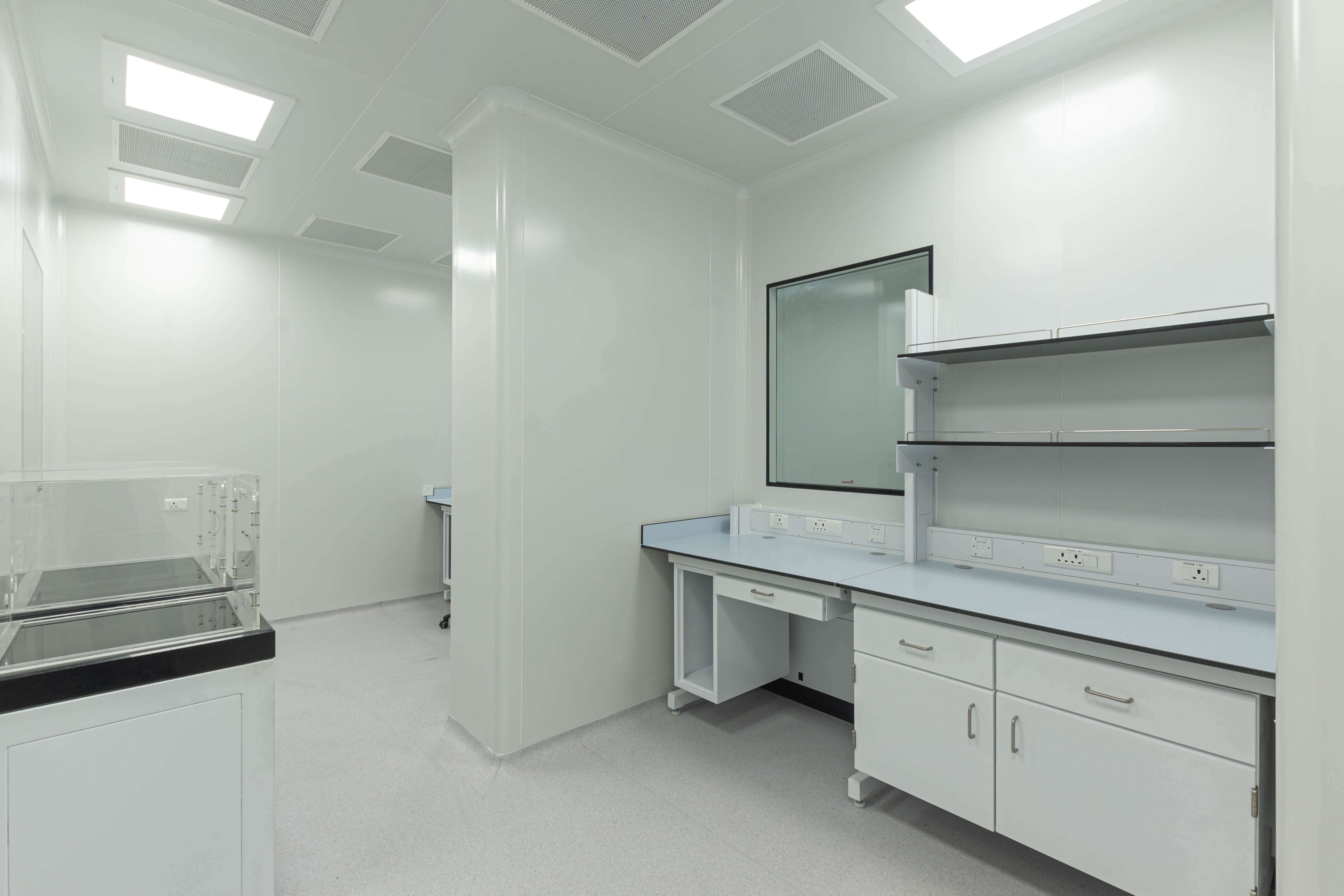 Why Is It Important To Use The Right Ceiling Height In A Laboratory 